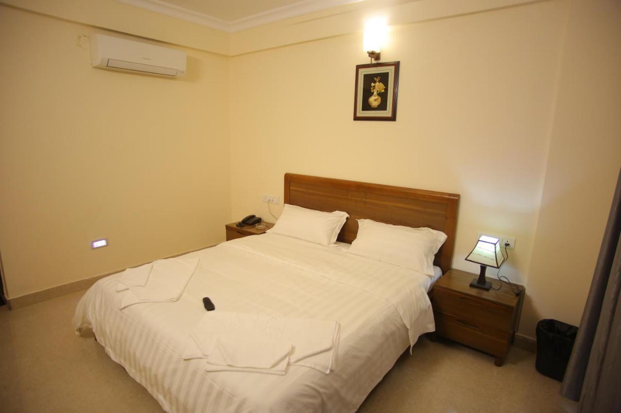 The Lounge Business Hotel Bengaluru Zewnętrze zdjęcie