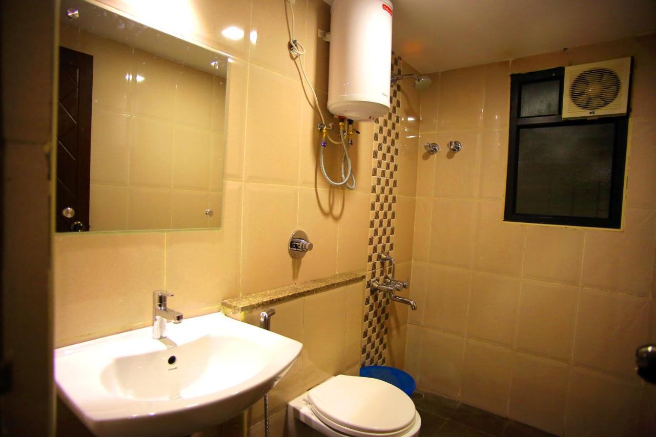 The Lounge Business Hotel Bengaluru Zewnętrze zdjęcie