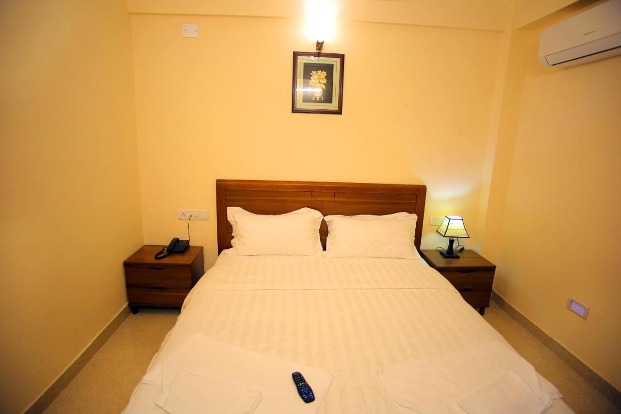 The Lounge Business Hotel Bengaluru Zewnętrze zdjęcie